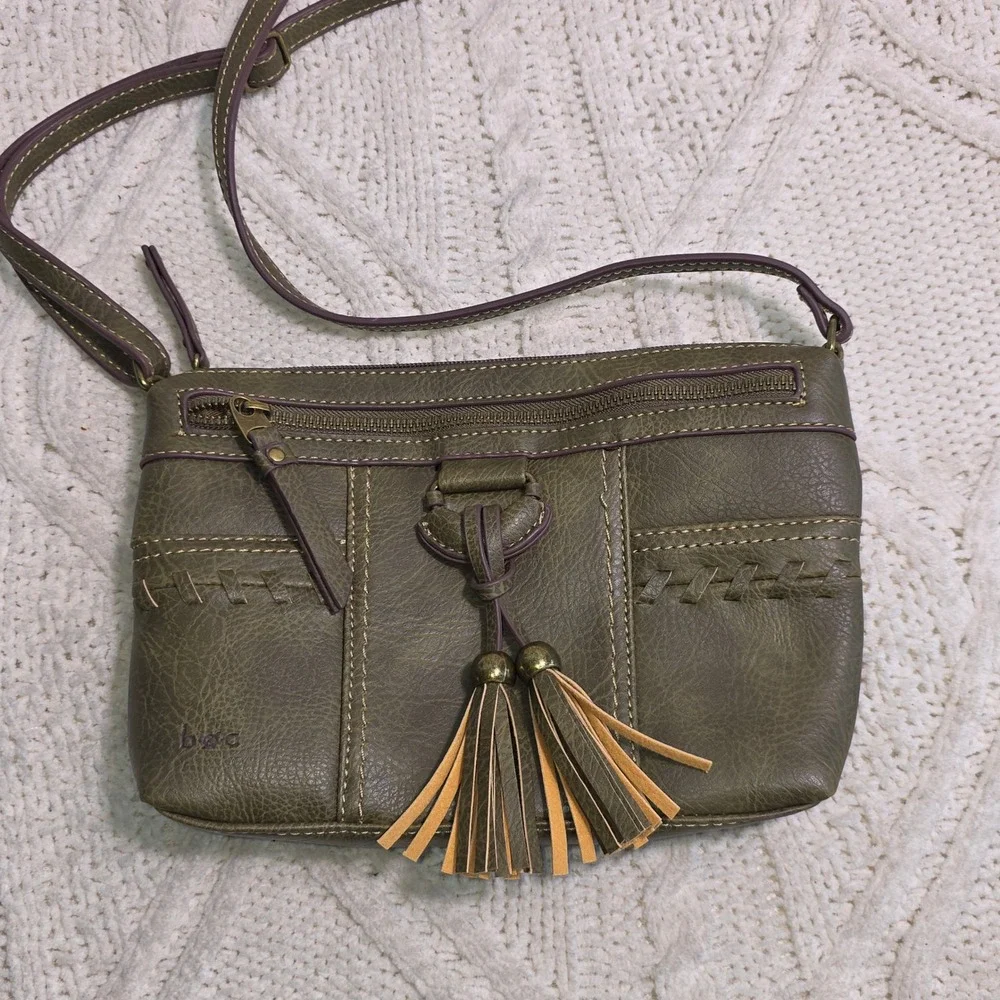 b.o.c. Born Concept Crossbody Bag Olive Green Tassel Whipstitch  Small Excellent